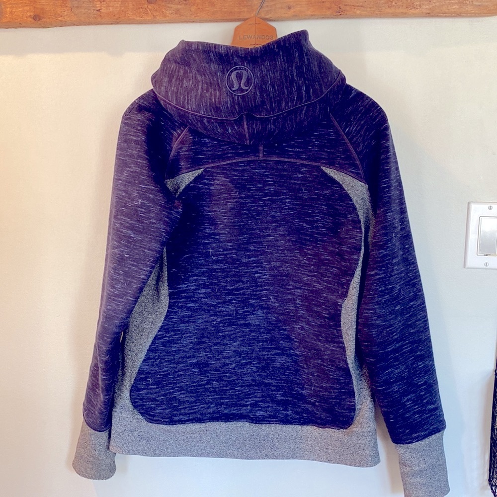 Lululemon Scuba Hoodie - Picture 5 of 10